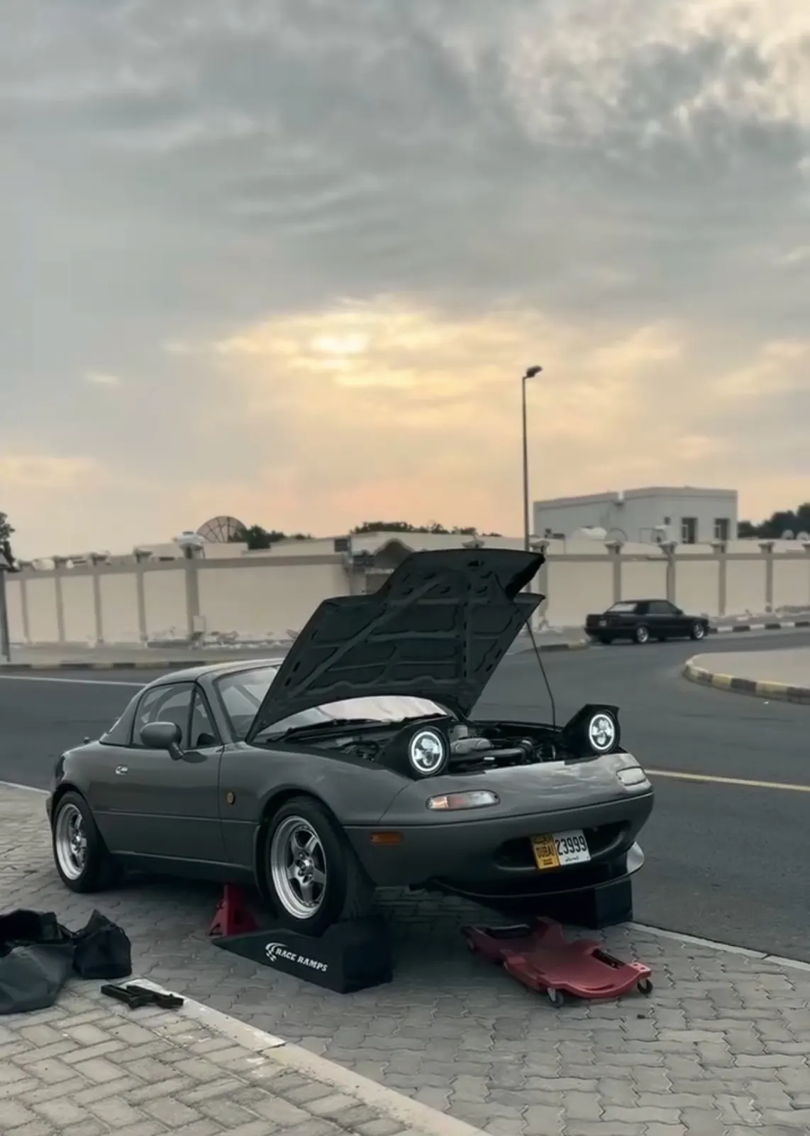 كازرو — فحص سيارات متنقل في موقع السيارة بالإمارات